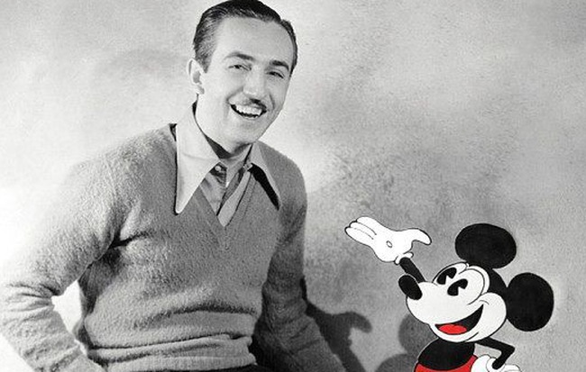 "Kahvaltıdan önce altı imkansız şey hakkında düşünmemiş olursam, günü boşa geçirmiş sayarım." Walt Disney